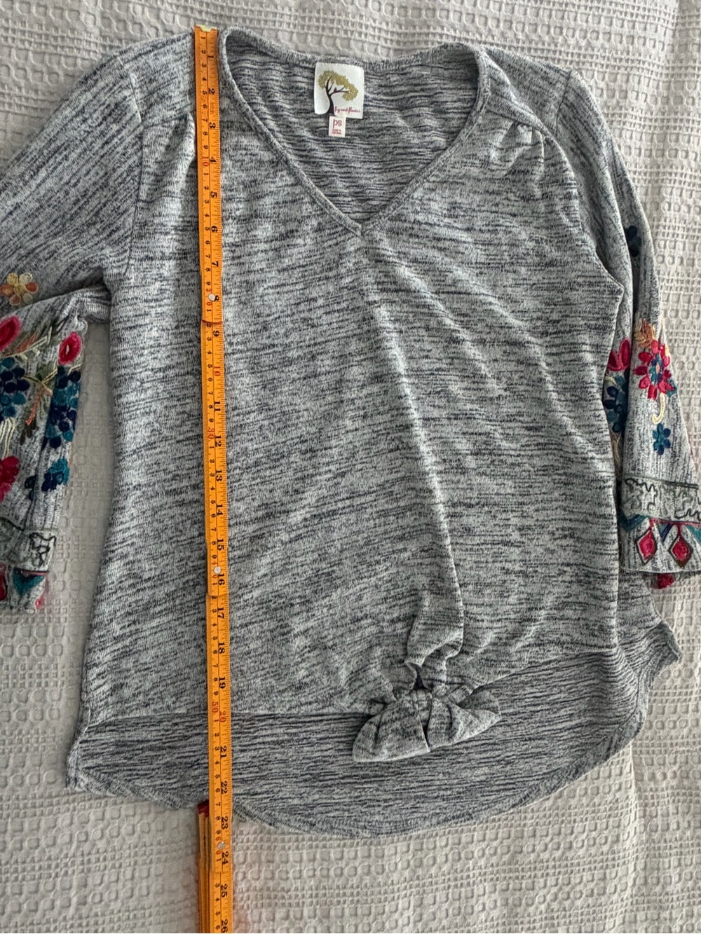 fig and flower Gray Knit V-Neck Tie-Front Top with Colorful Embroidered Sleeves - Picture 11 of 11